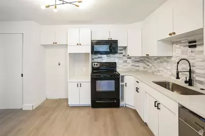 428 W 2650 N, Sunset, UT 84015 - Photo 5