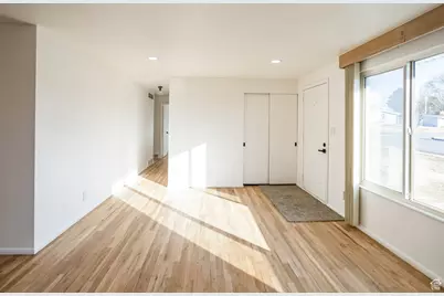 428 W 2650 N, Sunset, UT 84015 - Photo 3