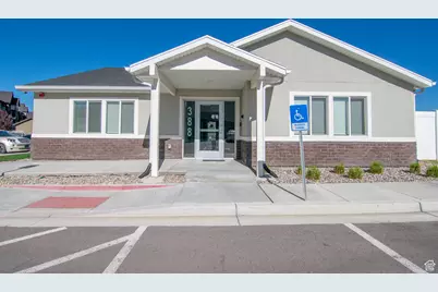 384 W 650 N #A-D, Payson, UT 84651 - Photo 11