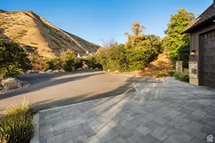 1141 S Oak Leaf Ln, Springville, UT 84663 - Photo 5