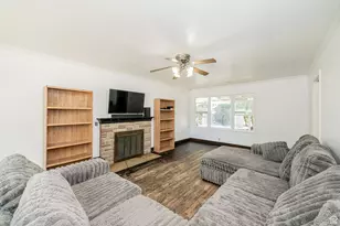 665 S 400 E E, River Heights, UT 84321 - Photo 3