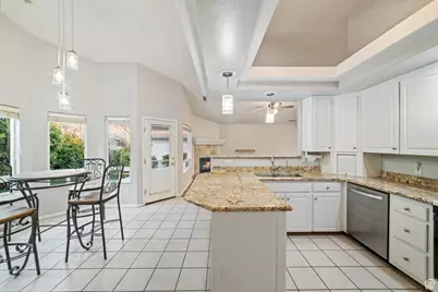 2280 S Bloomington Hls #5, Saint George, UT 84790 - Photo 11