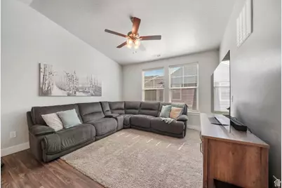 317 W 435 N, Vineyard, UT 84059 - Photo 5