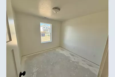 318 N 900 W, Garland, UT 84312 - Photo 3