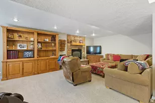 2559 E Cupecoy Dr, Cottonwood Heights, UT 84121 - Photo 25