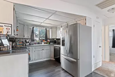 235 W 4600 S, Washington Terrace, UT 84405 - Photo 9