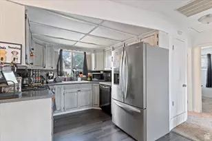 235 W 4600 S, Washington Terrace, UT 84405 - Photo 9