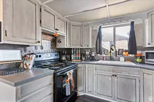 235 W 4600 S, Washington Terrace, UT 84405 - Photo 11