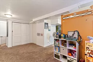 235 W 4600 S, Washington Terrace, UT 84405 - Photo 17