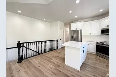 152 W 4050 N, Pleasant View, UT 84414 - Photo 7