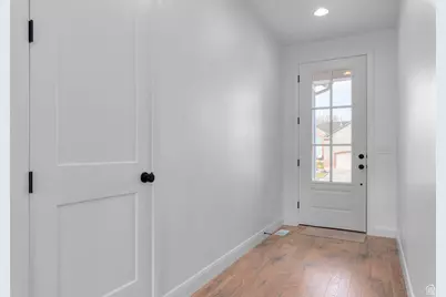 1137 W 2275 S, Syracuse, UT 84075 - Photo 3