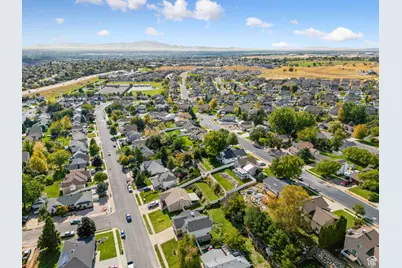 2255 E 3225 N, Layton, UT 84040 - Photo 33