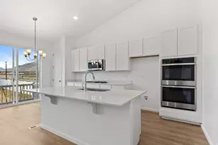 204 W 800 S, Willard, UT 84340 - Photo 13