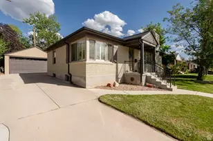 2119 S King St E, Salt Lake City, UT 84109 - Photo 3