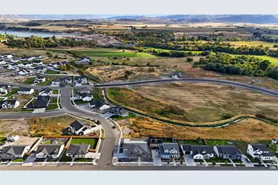 791 W 20 N, Hyrum, UT 84319 - Photo 7