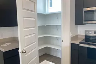 4576 W Pleasant Ct, West Valley, UT 84120 - Photo 17