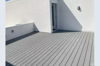 4576 W Pleasant Ct, West Valley, UT 84120 - Photo 25