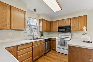 43 E 1825 N, Centerville, UT 84014 - Photo 11