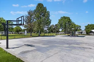 4661 S Mount Tuscarora Dr, Taylorsville, UT 84123 - Photo 21