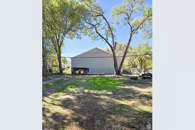 328 S Carbon Ave, Price, UT 84501 - Photo 23