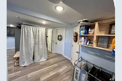 135 E 500 S, Payson, UT 84651 - Photo 37