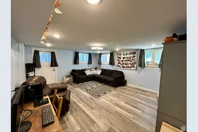 135 E 500 S, Payson, UT 84651 - Photo 43