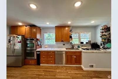 135 E 500 S, Payson, UT 84651 - Photo 29