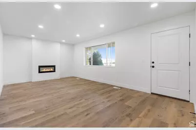 1986 N Main St, Orem, UT 84057 - Photo 9