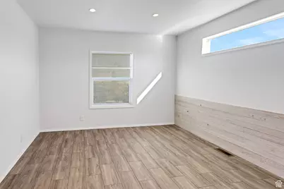 1500 N Angel St E #12, Layton, UT 84041 - Photo 17