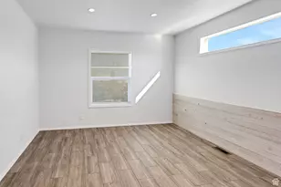 1500 N Angel St E, Layton, UT 84041 - Photo 17