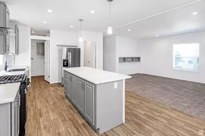 1500 N Angel St E #12, Layton, UT 84041 - Photo 7