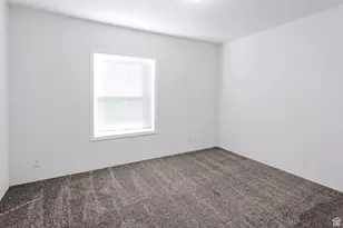 1500 N Angel St E, Layton, UT 84041 - Photo 13