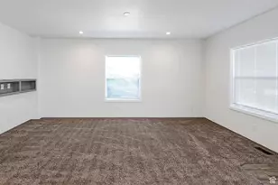 1500 N Angel St E, Layton, UT 84041 - Photo 11