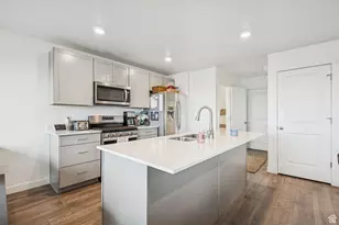 8604 W Beckville Dr, Magna, UT 84044 - Photo 7