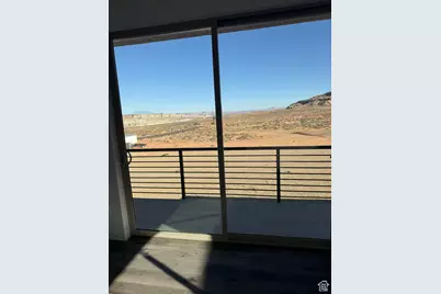 1334 E Lone Rock View Dr, Big Water, UT 84741 - Photo 9