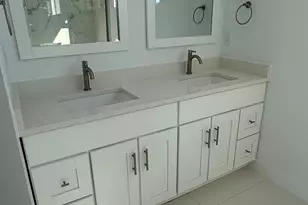 1334 E Lone Rock View Dr, Big Water, UT 84741 - Photo 5