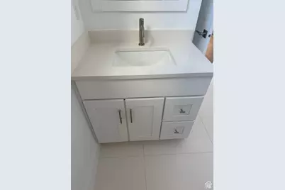 1334 E Lone Rock View Dr, Big Water, UT 84741 - Photo 17