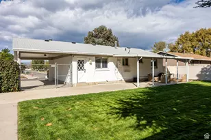 10557 S Primrose Dr, Sandy, UT 84094 - Photo 33