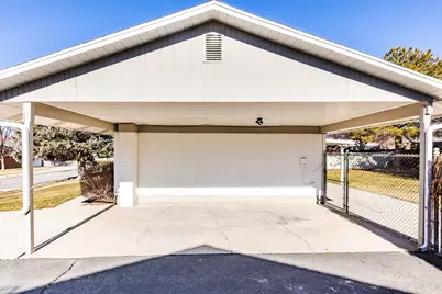 10557 S Primrose Dr, Sandy, UT 84094 - Photo 39