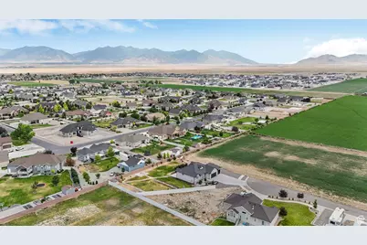 537 E Fiona Cir, Grantsville, UT 84029 - Photo 31