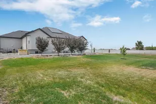 537 E Fiona Cir, Grantsville, UT 84029 - Photo 35