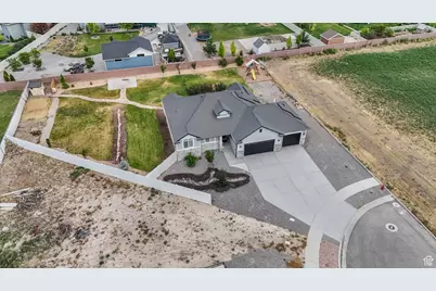 537 E Fiona Cir, Grantsville, UT 84029 - Photo 3