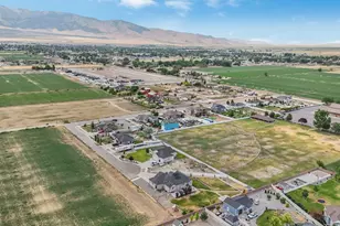 537 E Fiona Cir, Grantsville, UT 84029 - Photo 29