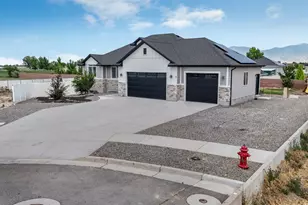 537 E Fiona Cir, Grantsville, UT 84029 - Photo 1