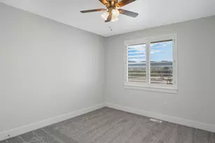 537 E Fiona Cir, Grantsville, UT 84029 - Photo 17