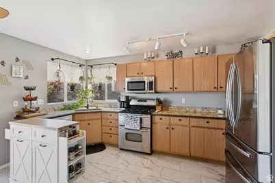 795 E 540 N, Tooele, UT 84074 - Photo 7