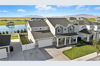 1651 W White Pine Dr, Syracuse, UT 84075 - Photo 1