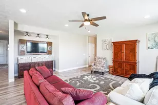 1651 W White Pine Dr, Syracuse, UT 84075 - Photo 21