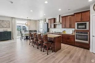 1651 W White Pine Dr, Syracuse, UT 84075 - Photo 17