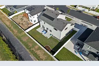 1651 W White Pine Dr, Syracuse, UT 84075 - Photo 7